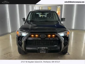 2018 Toyota 4Runner photo 2