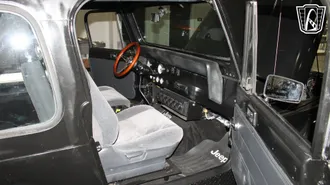 1987 Jeep Wrangler photo 7