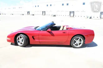2000 Chevrolet Corvette photo 2