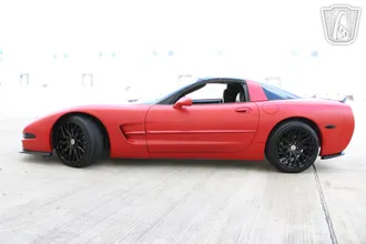 2003 Chevrolet Corvette photo 2