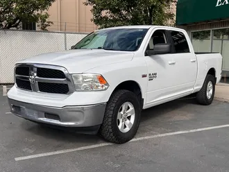 2021 RAM 1500 Classic SLT photo 3