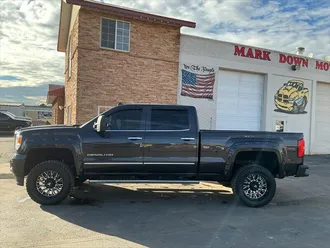 2015 GMC Sierra 2500 Denali photo 3