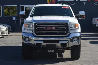 2015 GMC Sierra 2500HD photo 2