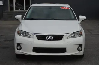 2013 Lexus CT 200h photo 2