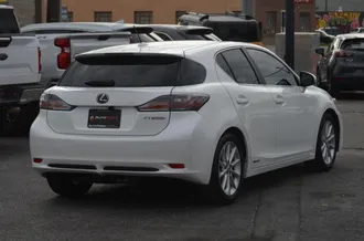 2013 Lexus CT 200h photo 4