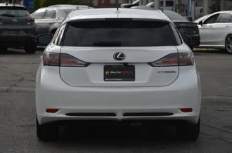 2013 Lexus CT 200h photo 5