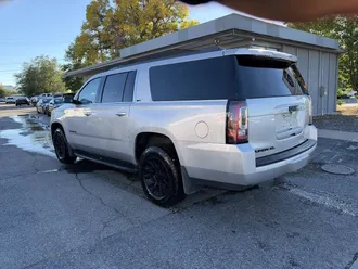 2020 GMC Yukon XL photo 3