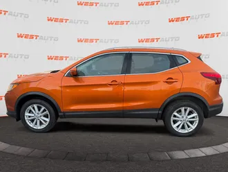 2017 Nissan Rogue Sport photo 2