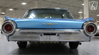 1961 Ford Thunderbird photo 5