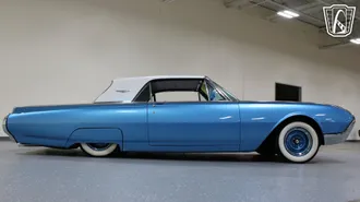 1961 Ford Thunderbird photo 6