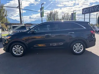2019 Kia Sorento photo 3