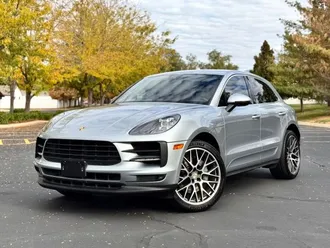 2019 Porsche Macan photo 2