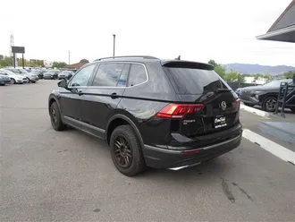 2021 VOLKSWAGEN TIGUAN photo 3