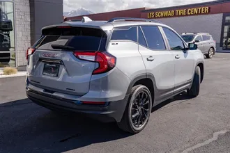 2023 GMC TERRAIN photo 5