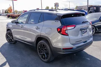 2023 GMC TERRAIN photo 7