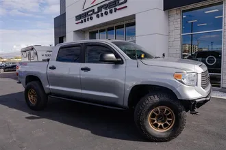 2016 TOYOTA TUNDRA photo 4