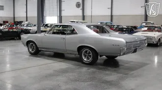 1966 Pontiac GTO photo 3