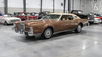 1974 Lincoln Continental photo 2