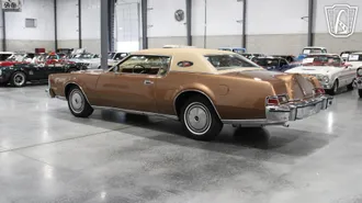 1974 Lincoln Continental photo 3