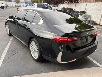 2024 BMW 5 Series 530i xDrive photo 5