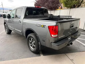 2015 Nissan Titan PRO-4X photo 5