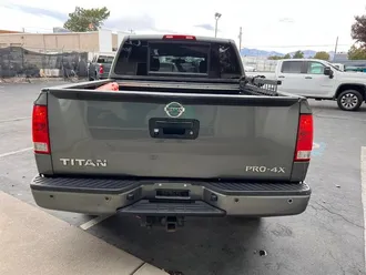2015 Nissan Titan PRO-4X photo 6