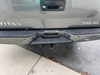 2015 Nissan Titan PRO-4X photo 7
