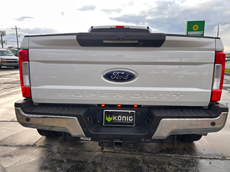 2017 Ford F-350 photo 4