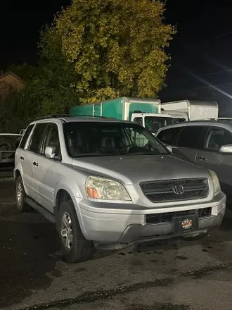 2004 Honda Pilot photo 2