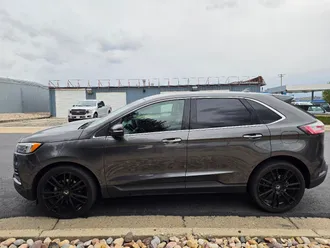 2019 Ford Edge photo 2