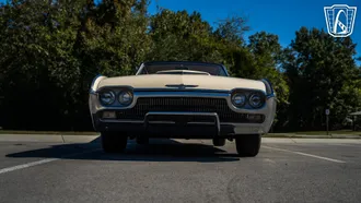 1963 Ford Thunderbird photo 4