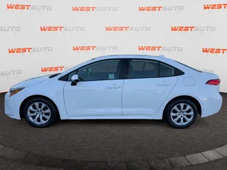 2023 Toyota Corolla photo 2