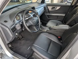 2010 Mercedes-Benz GLK GLK 350 4MATIC photo 2