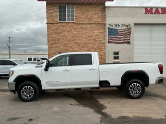 2023 GMC Sierra 3500 SLE photo 4