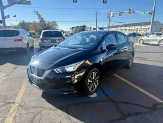 2020 Nissan Versa photo 3