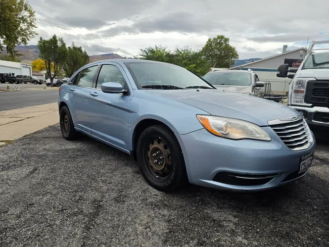 2014 Chrysler 200