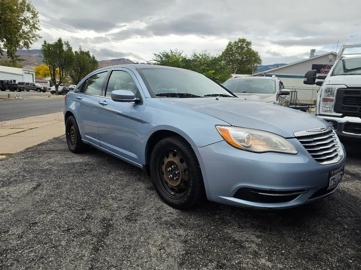 2014 Chrysler 200