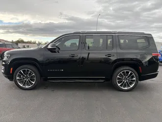 2023 Jeep Wagoneer photo 7