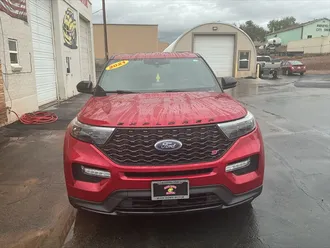2021 Ford Explorer ST photo 3