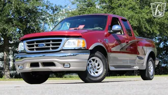 2002 Ford F150 photo 2