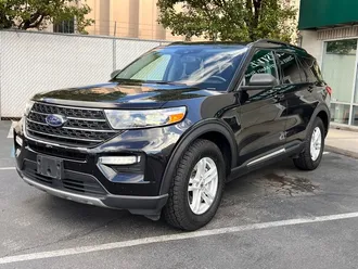2024 Ford Explorer XLT photo 3