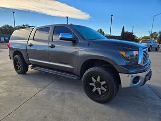 2011 Toyota Tundra CrewMax photo 2