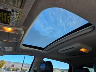 2011 Toyota Tundra CrewMax photo 5