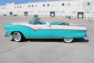 1955 Ford Fairlane photo 2