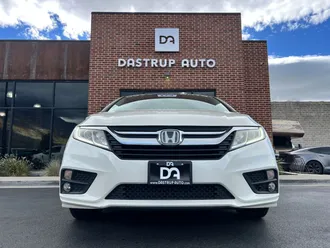 2019 Honda Odyssey photo 2