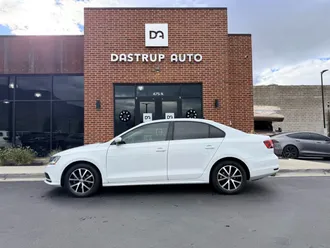 2017 Volkswagen Jetta photo 3