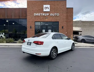 2017 Volkswagen Jetta photo 6