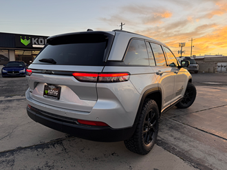 2024 Jeep Grand Cherokee photo 5